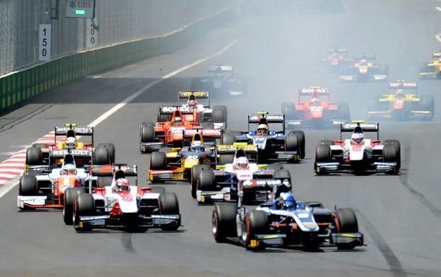 Prezident “Formula 1”-in qaliblərini mükafatlandırdı – FOTO – YENİLƏNİB