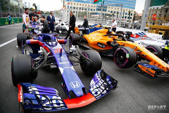 Prezident “Formula 1”-in qaliblərini mükafatlandırdı – FOTO – YENİLƏNİB