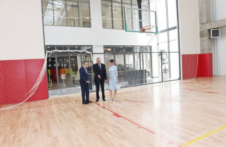 Prezident təhsil kompleksinin açılışında - FOTO