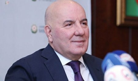 Elman Rüstəmov Mərkəzi Banka tikiləcək binadan danışdı